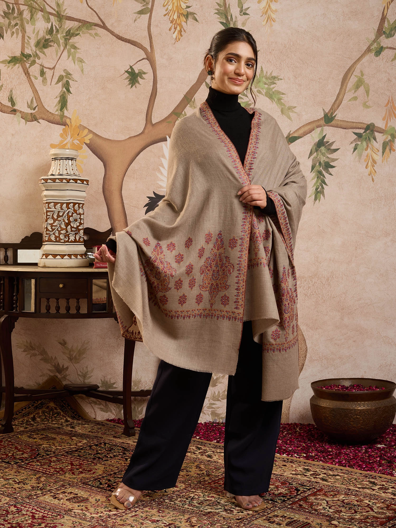 Kundalam Handloom Pashmina Sozni Shawl - Taupe - KCS Kashmir Shawl