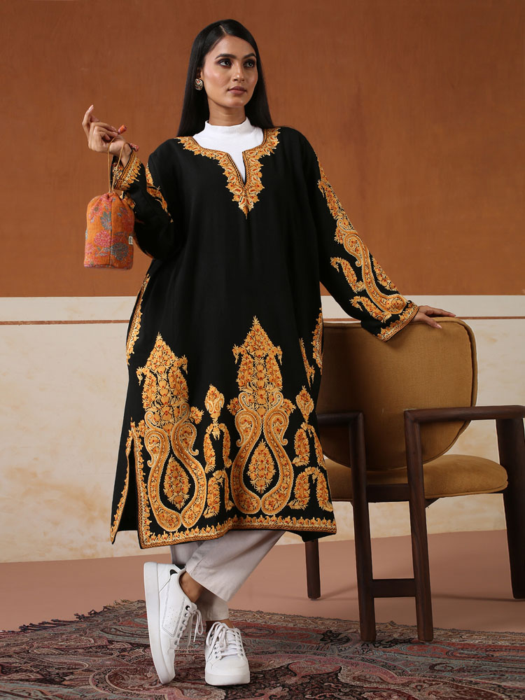 Ambi Palla Hand Emb Wool Phiran - Gold,Black