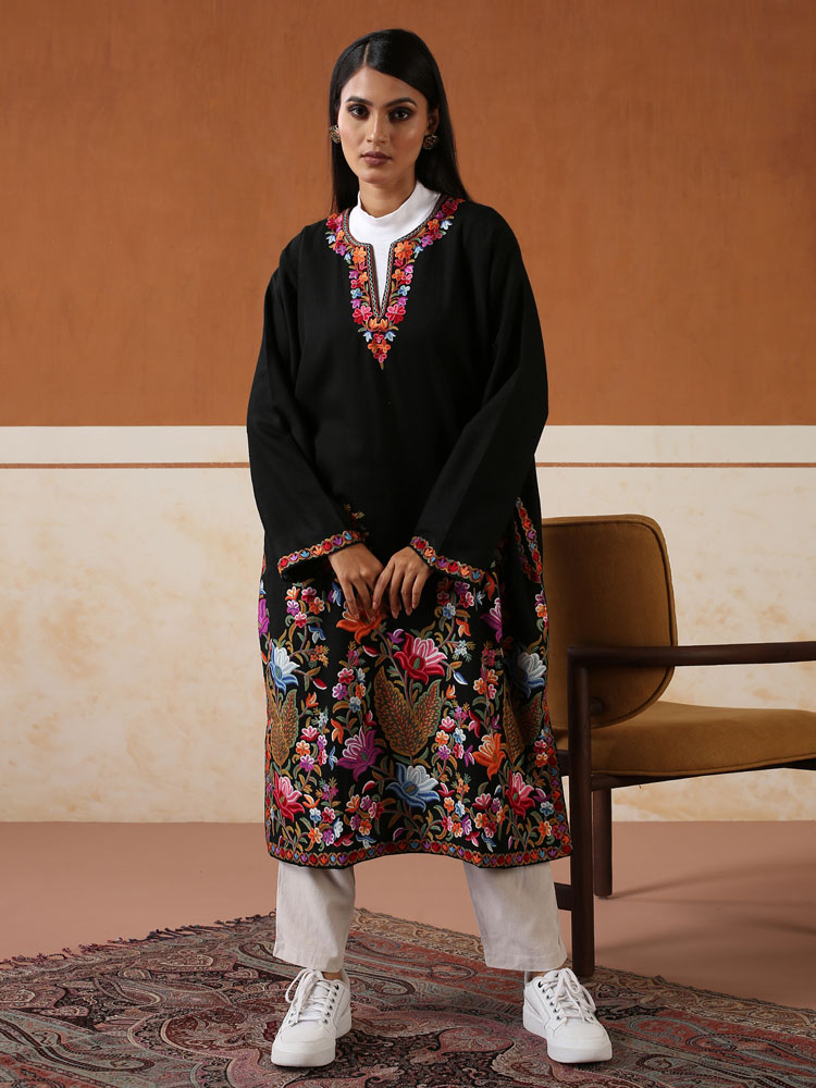 Aabira Palla Hand Emb Wool Phiran - Multi, Black
