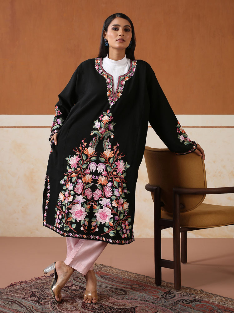 Nilofer Ari Wool Phiran - Lotus, Black