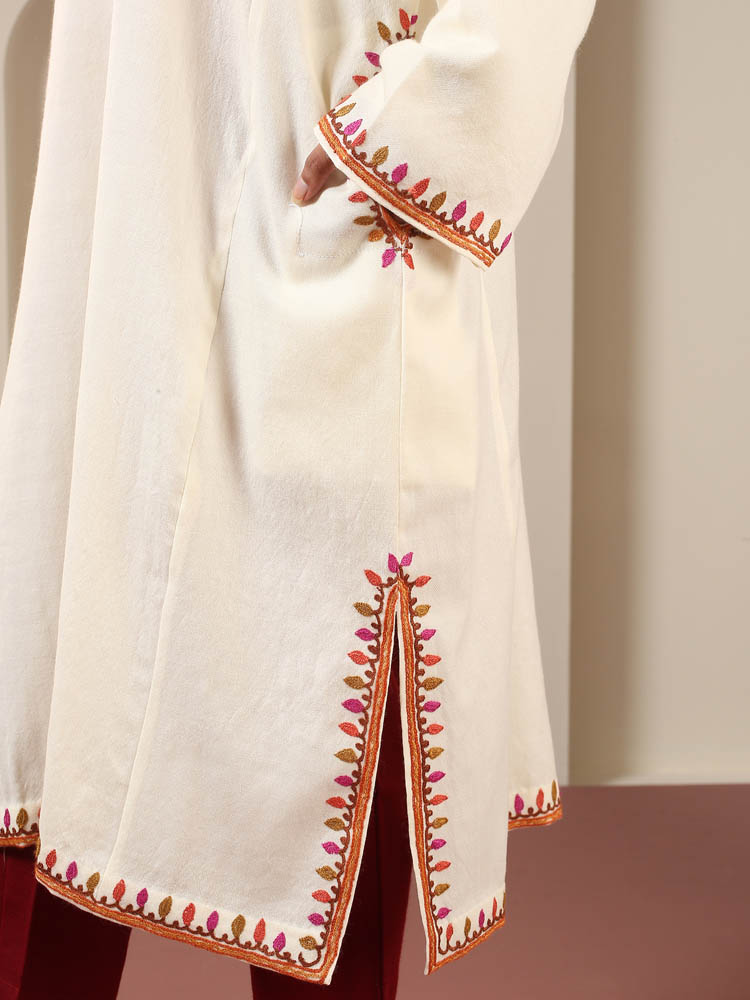 ImageApricot & Ivory Naaldar Ari Wool Phiran