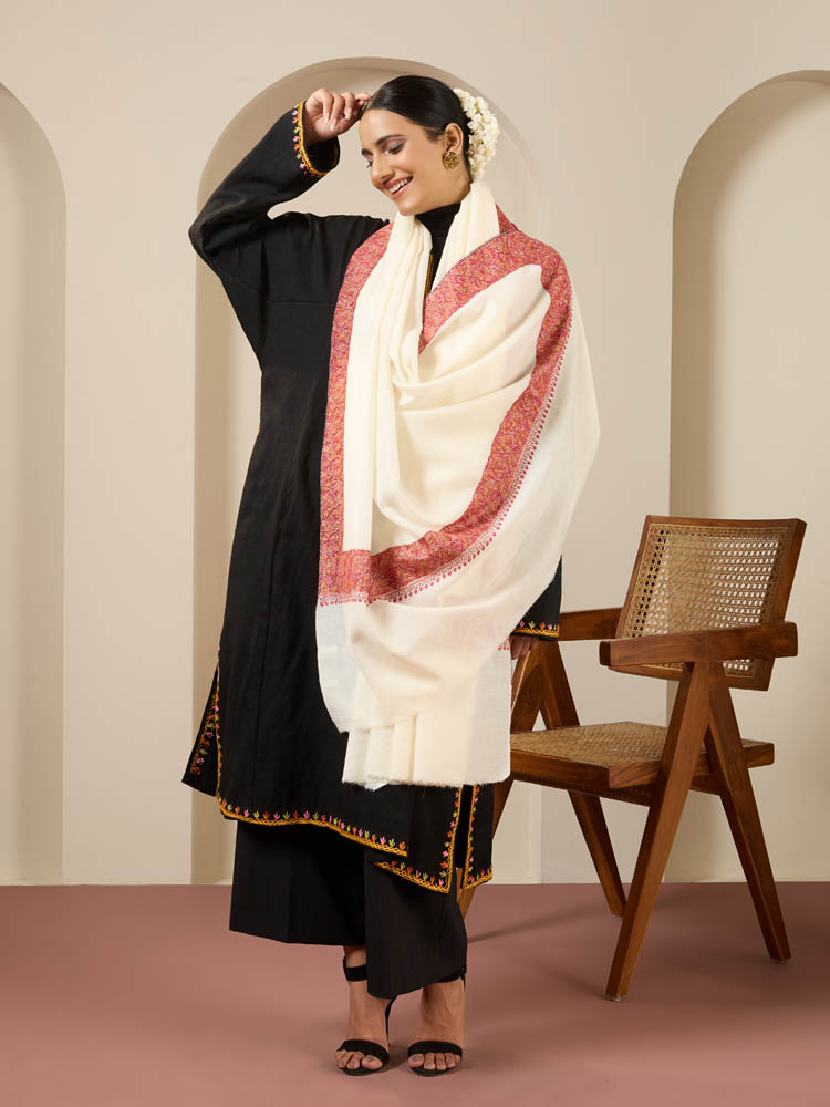 ImageSozni Dordaar Hand Emb Wool Shawl – Whisper White