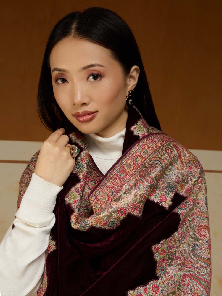 ImagePechdar Paisley Velvet Wool Shawl – Mulberry