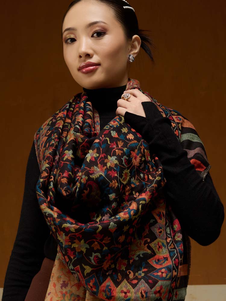 ImageAurielle Kani Dorukha Zari Shawl – Midnight, Gold