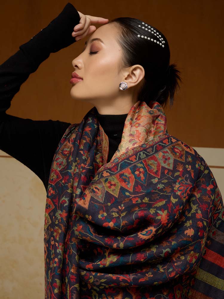 ImageAurielle Kani Dorukha Zari Shawl – Navy, Gold