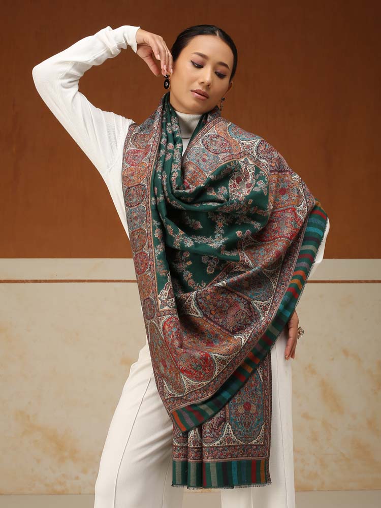 Kusumrekhā Floral Kani Shawl - Moss Green