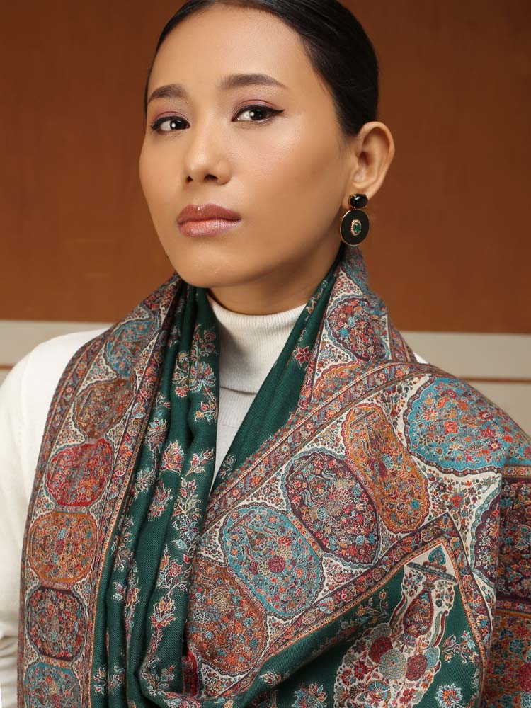 ImageKusumrekhā Floral Kani Shawl – Moss Green