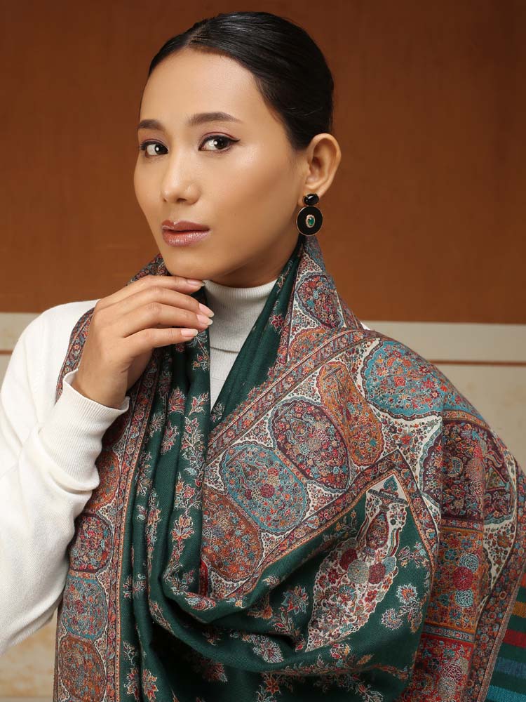 ImageKusumrekhā Floral Kani Shawl – Moss Green