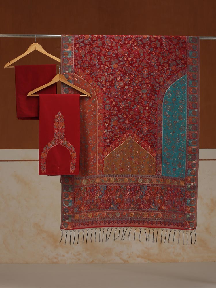 ImageKinari Gul Lux Silk Suit Set – Maroon Red