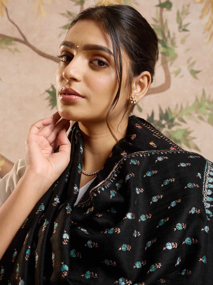 ImageMach Buti Aksi Pashmina Stole – Midnight Black