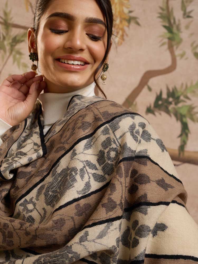 ImageBaari Khatraas Handloom Kani Pashmina Shawl – Ivory, Beige