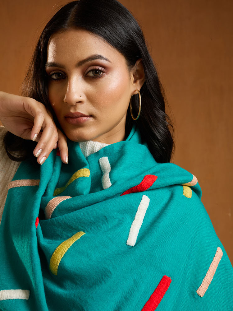 ImageColorgrid Merino Wool Emb Stole – Teal