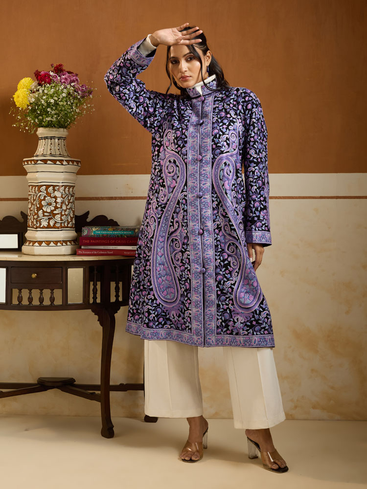 ImageBadaam Jaal Ari Wool Long Jacket – Lavender, Black [44]