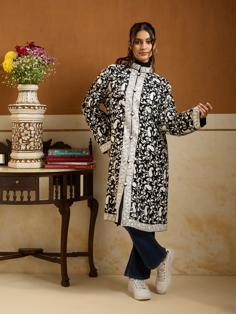 ImageMonochrome Paisley Hand Embroidery Ari Wool Jacket [48]