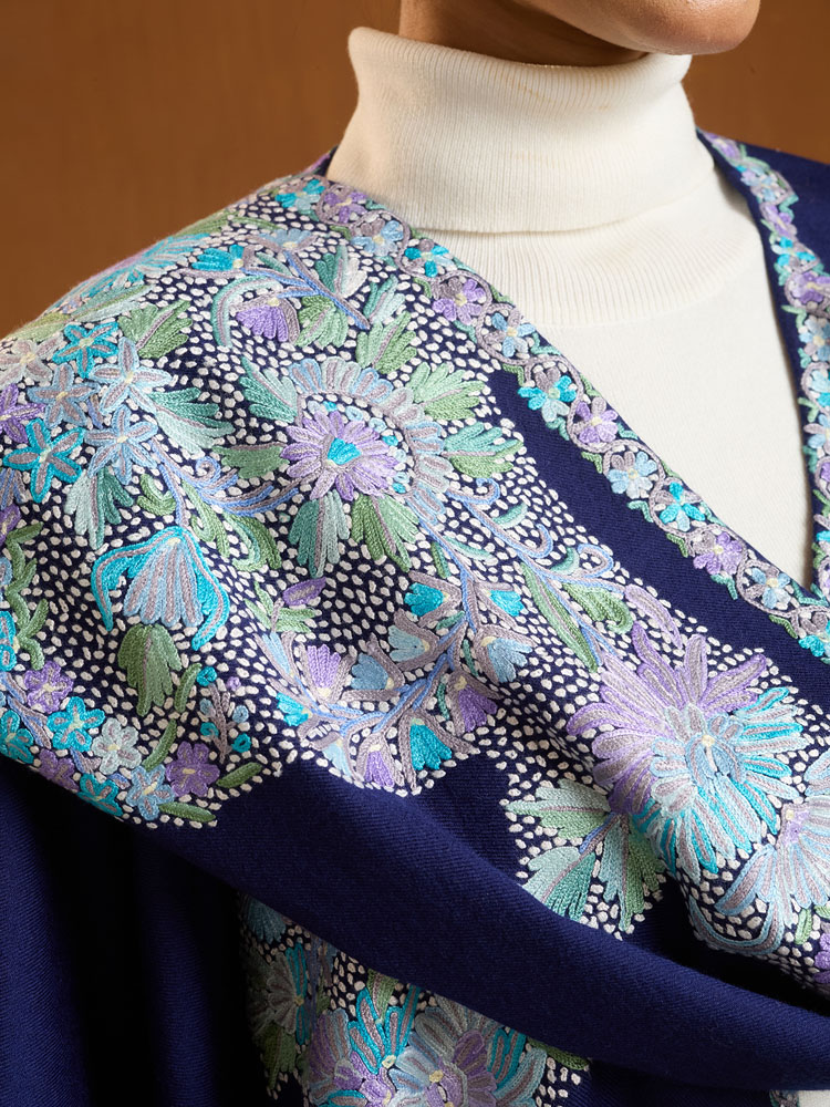 ImageIvar Flower Ari Emb Mexican Cape – Royal Blue