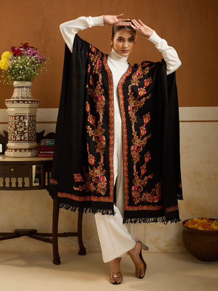 ImageSigne Paisley Ari Emb Wool Poncho – Rust, Black