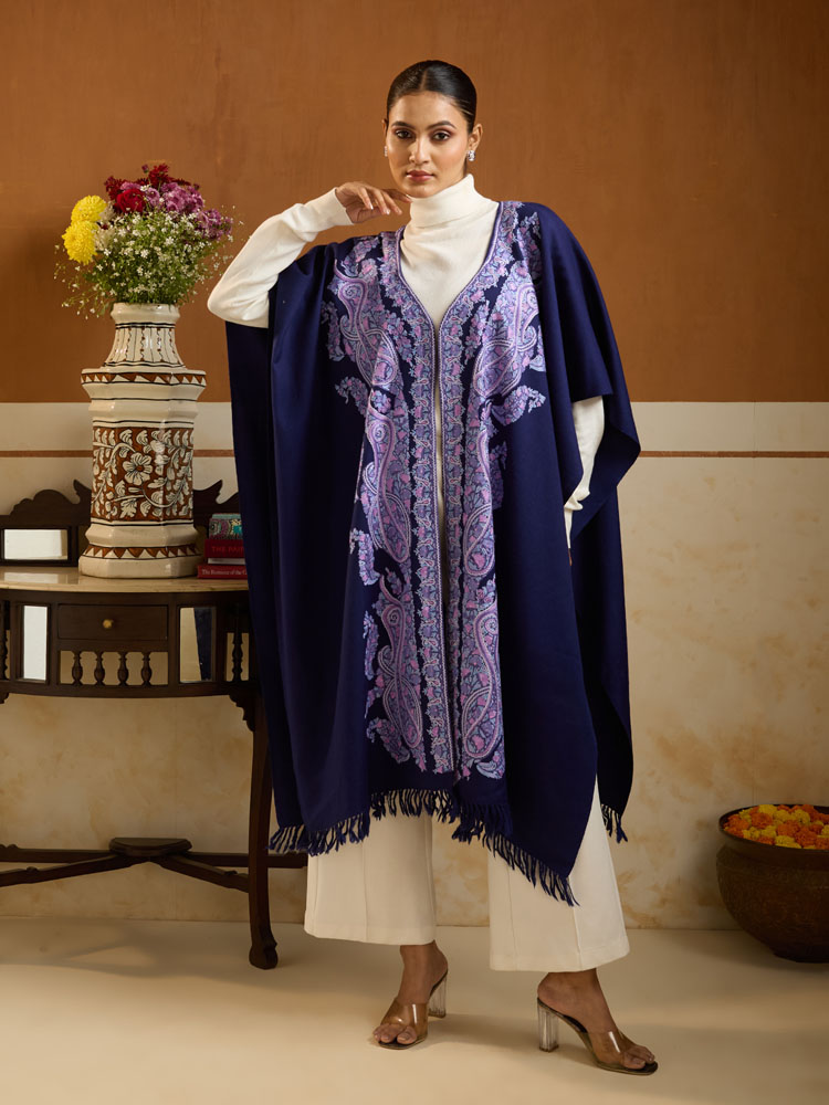 ImageKant Paisley Ari Emb Wool  Cape – Lavender Blue