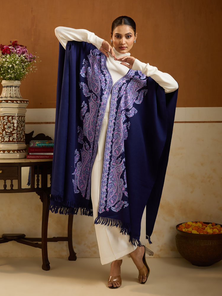 ImageKant Paisley Ari Emb Wool  Cape – Lavender Blue