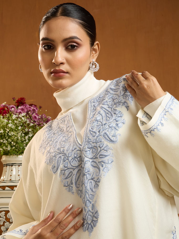 ImageSigne Paisley Ari Wool Phiran – Ivory, Grey