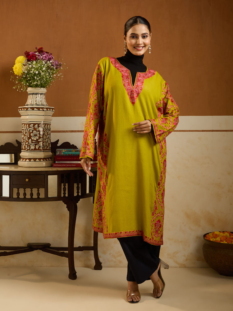 ImageArlo Paisley Ari Wool Phiran –  Khaki Green