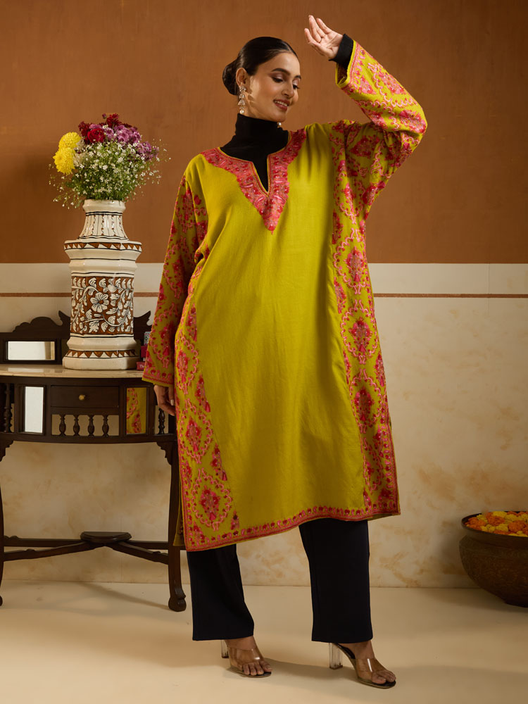 ImageArlo Paisley Ari Wool Phiran –  Khaki Green