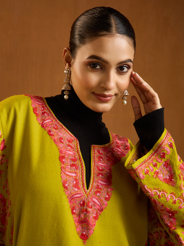 ImageArlo Paisley Ari Wool Phiran –  Khaki Green