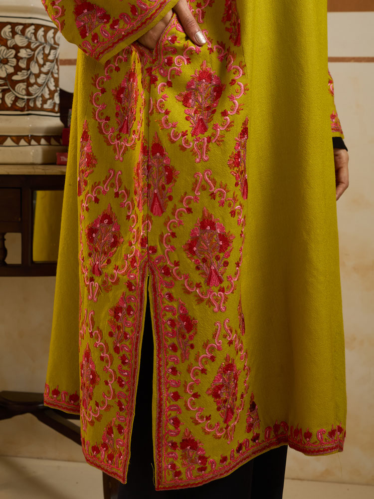 ImageArlo Paisley Ari Wool Phiran –  Khaki Green