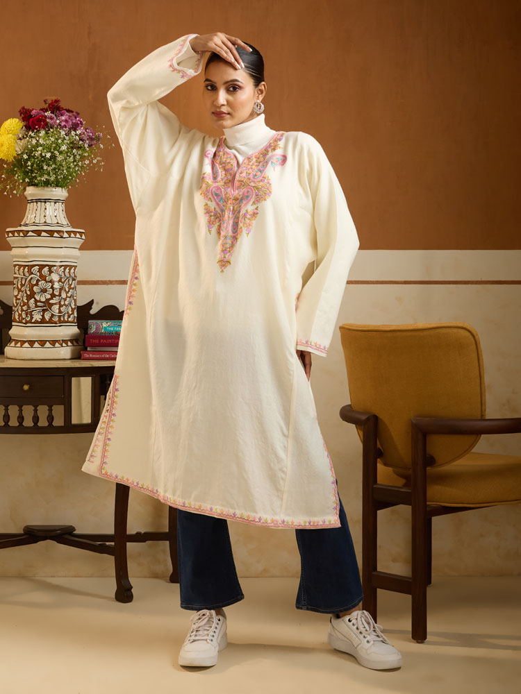 ImageSigne Paisley Ari Wool Phiran – Cloud, Multi