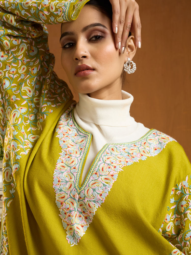 ImageOlea Paisley Ari Wool Phiran – Celery Green