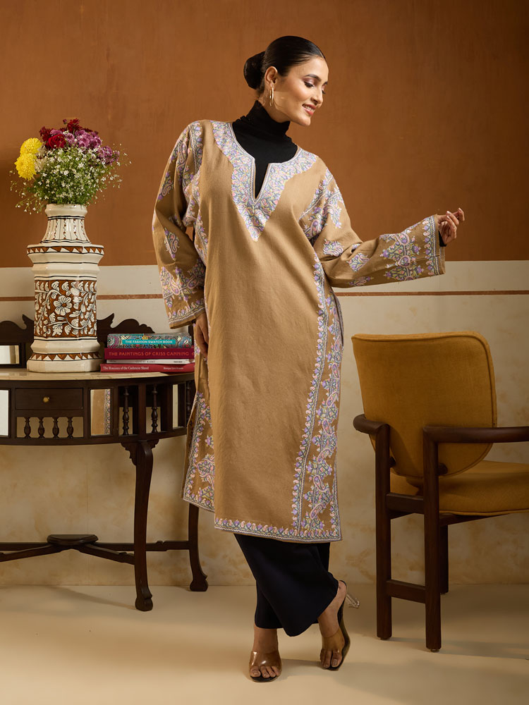 ImageOlea Paisley Ari Wool Phiran – Camel, Multi