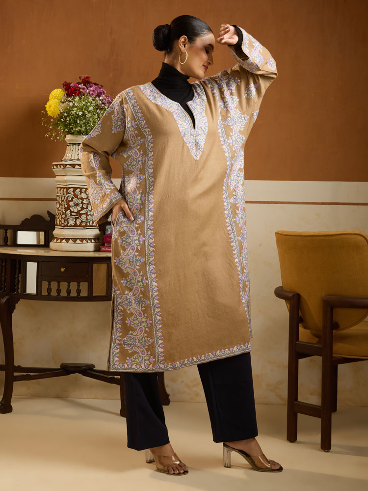 ImageOlea Paisley Ari Wool Phiran – Camel, Multi