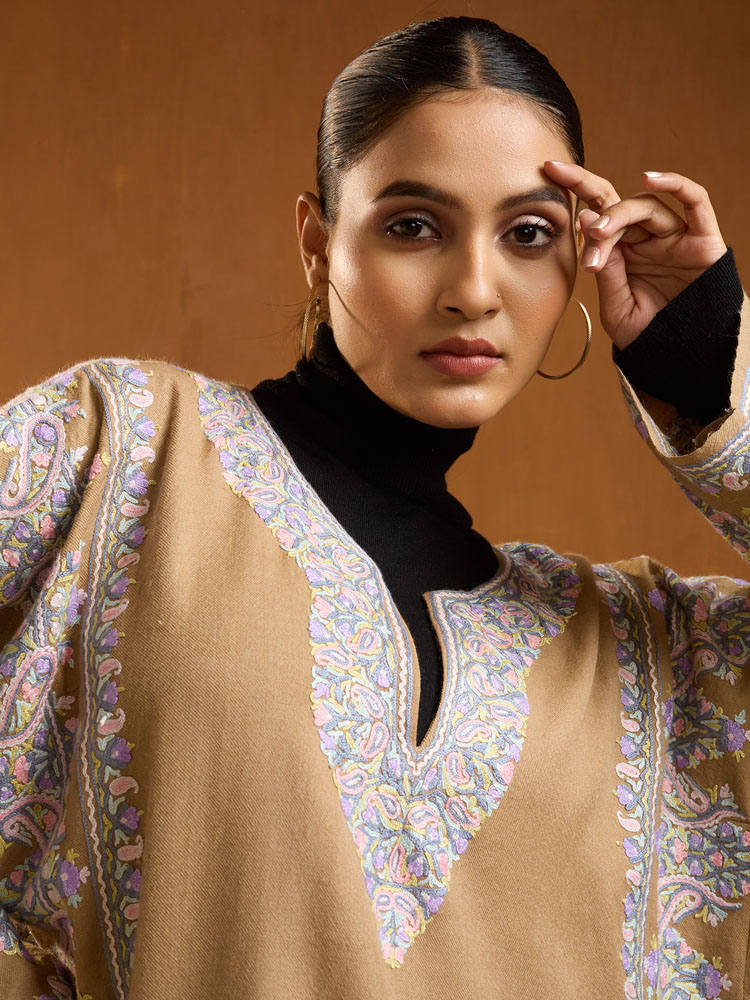 ImageOlea Paisley Ari Wool Phiran – Camel, Multi