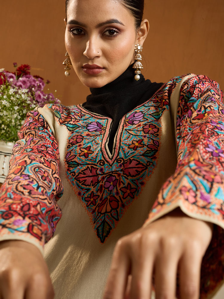 ImageOlea Chinar Ari Wool Phiran – Sand, Multi