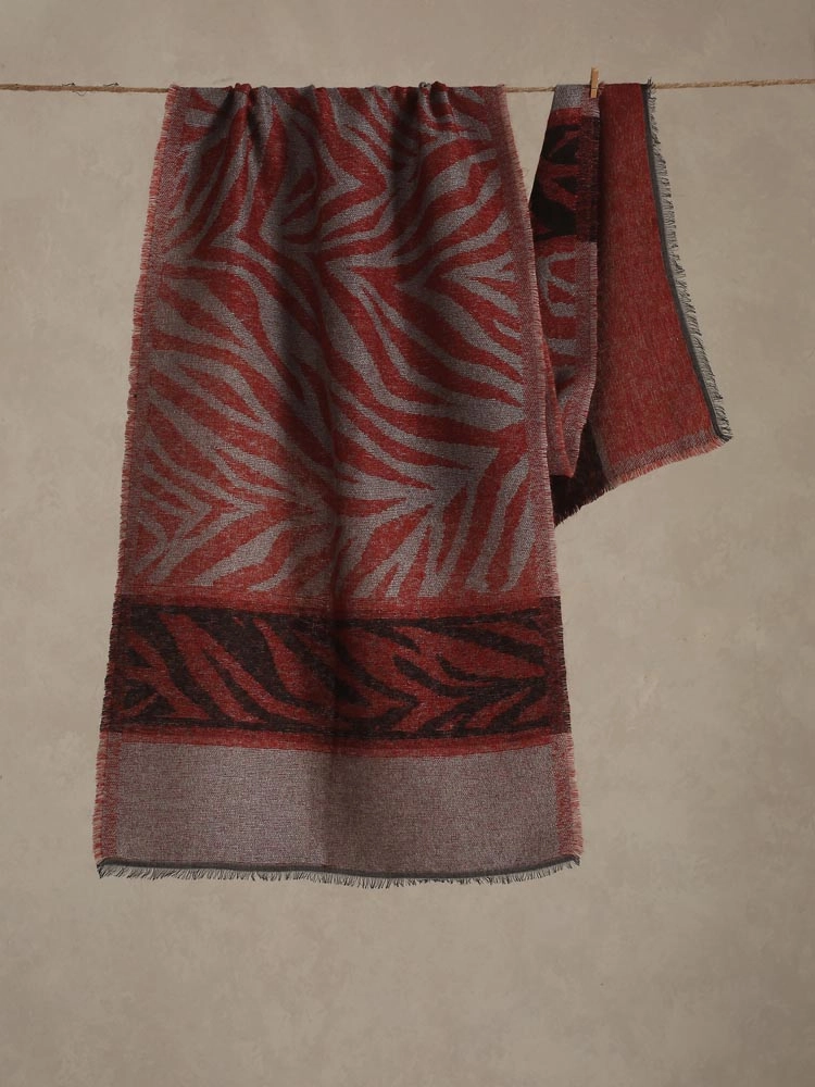 ImageZebra Surface Wooly Blend Stole – Graphite, Red