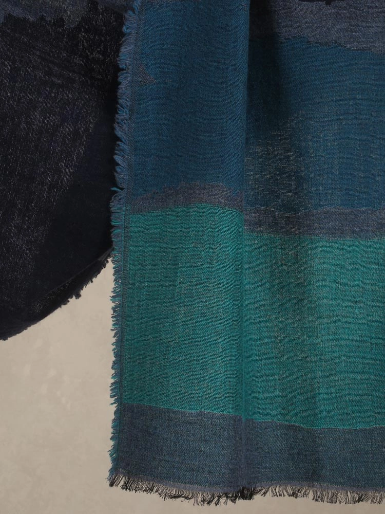 ImageAlda Weaves Lambswool Stole – Tuscan Teal