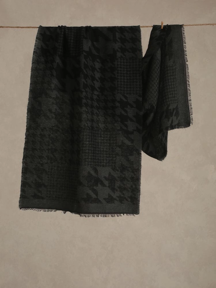 ImageKern Houndstooth Wooly Blend Stole – Tonal Black
