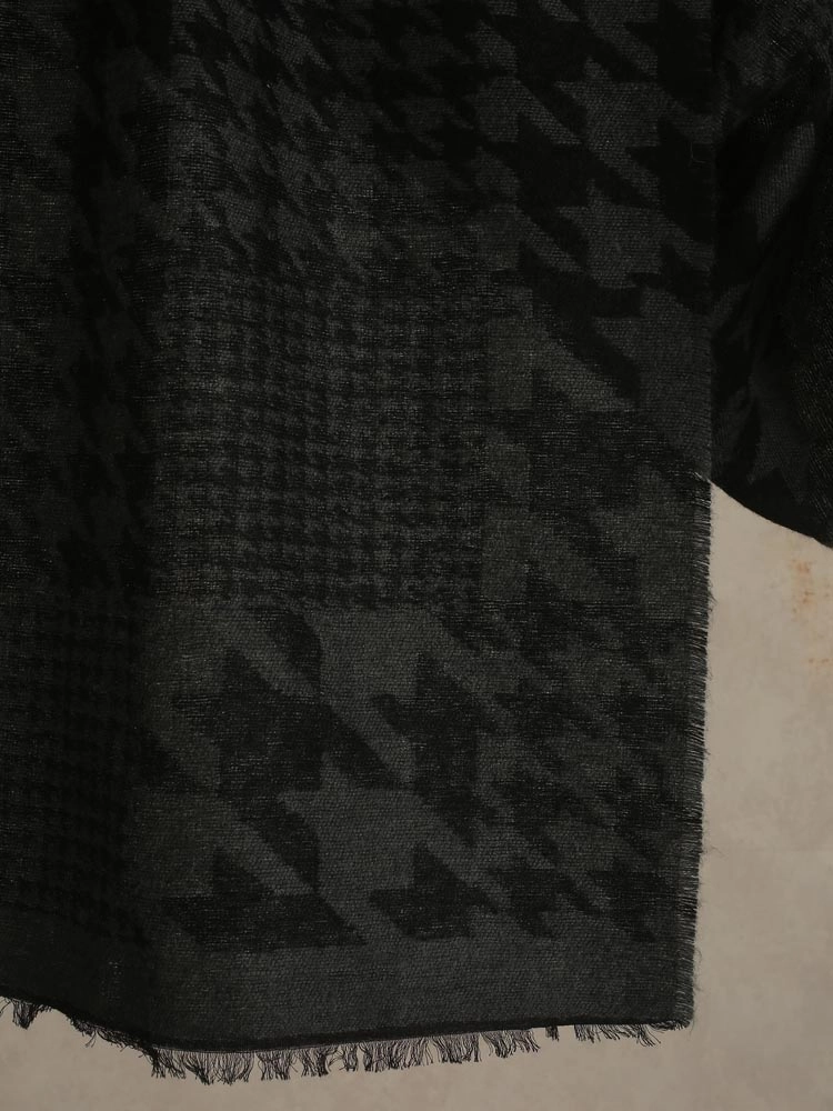 ImageKern Houndstooth Wooly Blend Stole – Tonal Black