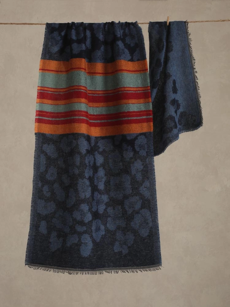 ImageTono Animal Weaves Wooly Blend Stole – Jeans Navy