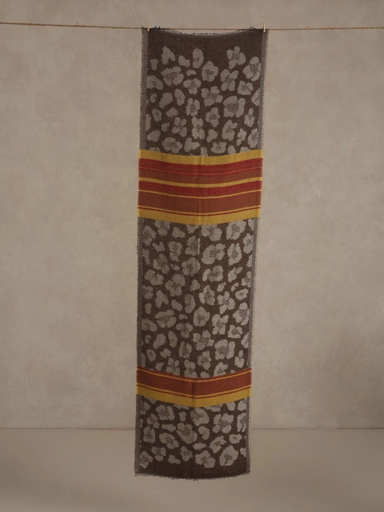 ImageTono Animal Weaves Wooly Blend Stole – Autumn Brown