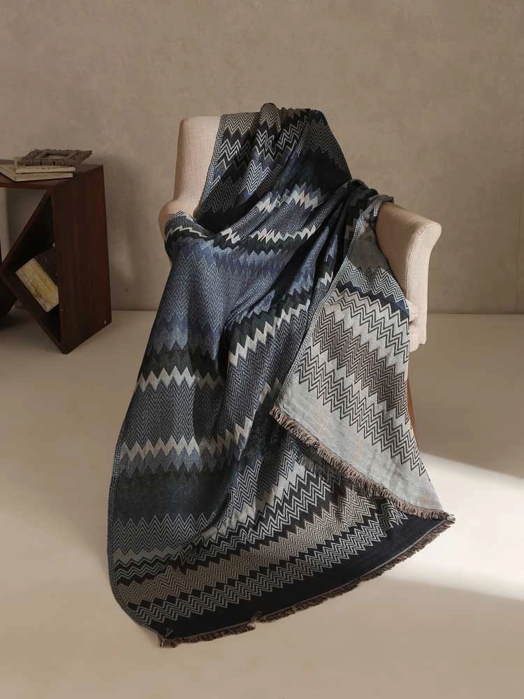 ImageEbbe Chevron Weave Sofa Throw – Navy