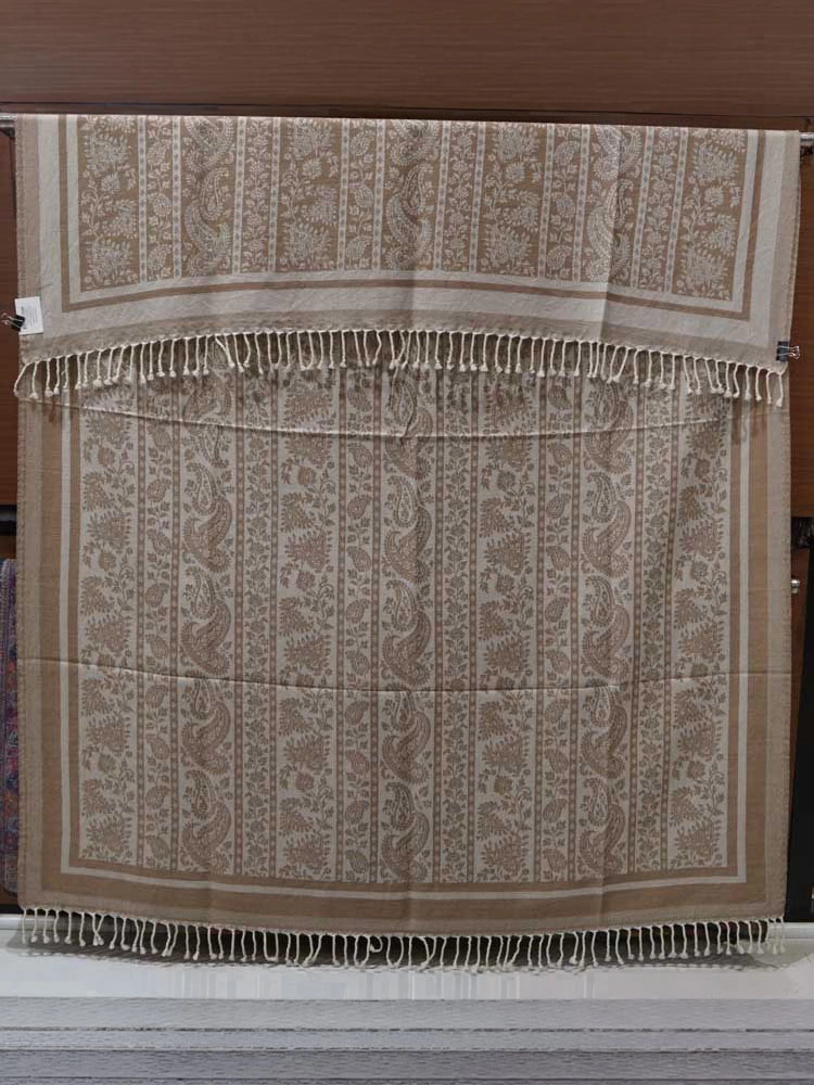 ImageFjell Paisley SuperFine Merino Wool Sofa Plaid – Hazlenut Beige