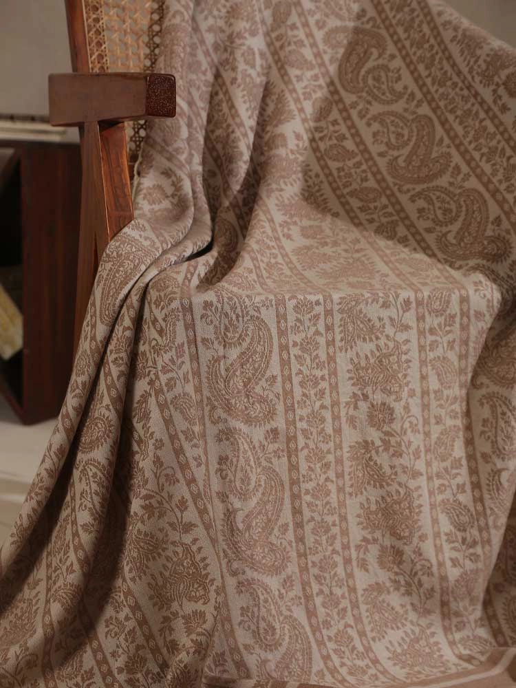 ImageFjell Paisley SuperFine Merino Wool Sofa Plaid – Hazlenut Beige